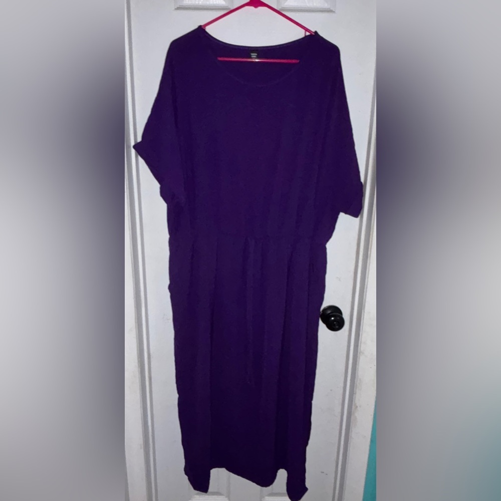 Woman’s casual dress